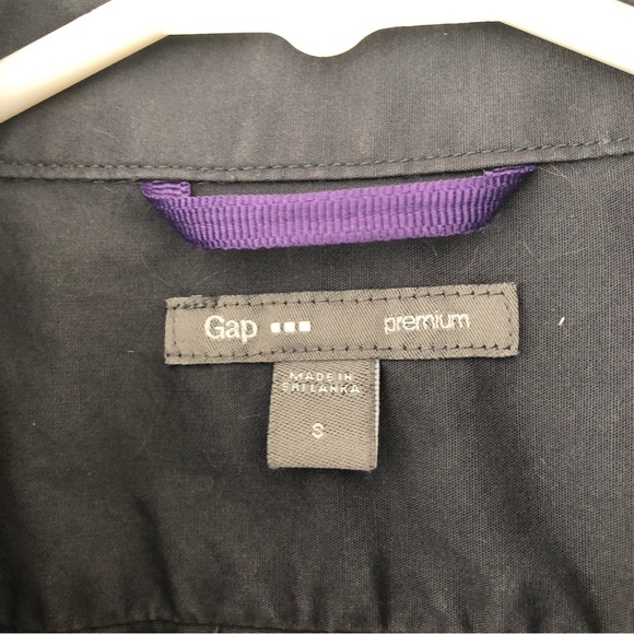 Lot of 2 mens small GAP dress shirts - Picture 5 of 5